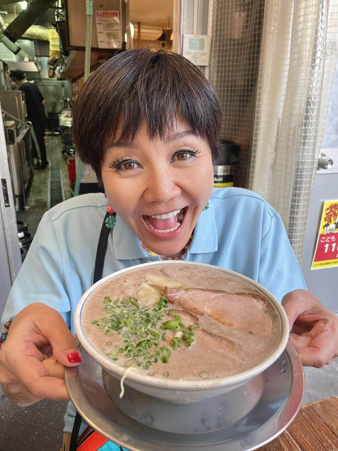 山本華世のインスタグラム：「今日11月11日は麺の日‼️って知ってた？ ラーメン？うどん？そば？ちゃんぽん？パスタ？今日のお昼は麺が食べたくなったかなー⁉️」