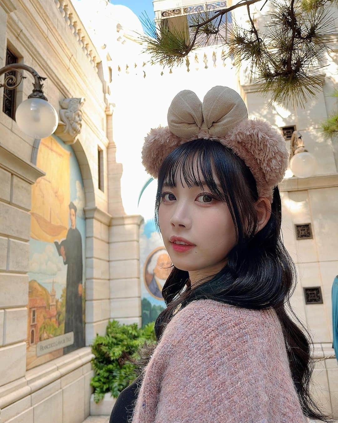 篠見星奈のインスタグラム：「. 次いつ会えるかな…？  . #Disney #disneysea #Shelliemay  #ディズニーコーデ #篠見星奈」