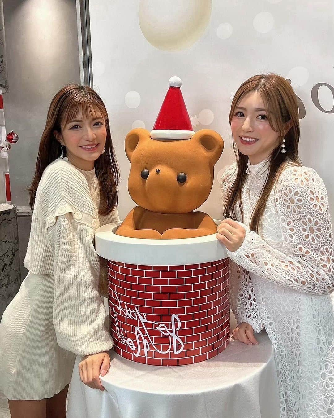 泉千尋さんのインスタグラム写真 - (泉千尋Instagram)「・  ルワンジュ東京の クリスマスケーキ🎄🎂🎅🩷 アフタヌーンティー🫖🎅🩷  @louange_tokyo  @louangetokyo_lemusee   かわいすぎた🧸🩷🩷🩷  こんなケーキもらえたら めっちゃ嬉しい🥺  誰かにプレゼントもしたいっ🧸♡  こんなにかわいいのに 味は間違いなく美味なのです🎀🫶  ・ ・ ・  #ルワンジュ東京 #ルワンジュ東京ルミュゼ #ルワンジュ#ケーキ#クリスマスケーキ#クリスマス#アフタヌーンティー#スイーツ#クリスマスケーキ予約 #クリスマスケーキ2023#2023クリスマスケーキ #xmas#xmascake#louangetokyo #クマ#くま#えくぼ#smile#モデル#くまケーキ#かわいい#🧸#🎂#かわいすぎる#きゅん#クリスマスプレゼント#Japan#sweets #cake#cakelovers」11月11日 12時12分 - izumi.chihiro76