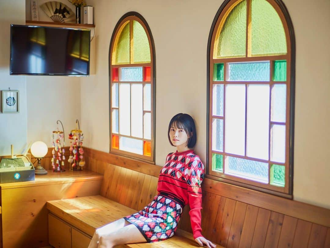 志田彩良さんのインスタグラム写真 - (志田彩良Instagram)「📢 朝日新聞デジタルマガジン「＆Travel」 志田彩良が大正ロマンに浸る　西蒲田「はすぬま温泉」の 記事が公開されました。  こだわりの詰まった素敵な銭湯にお邪魔しています。 お時間ある時に是非ご覧下さい♨️」11月11日 12時07分 - sarashida_official