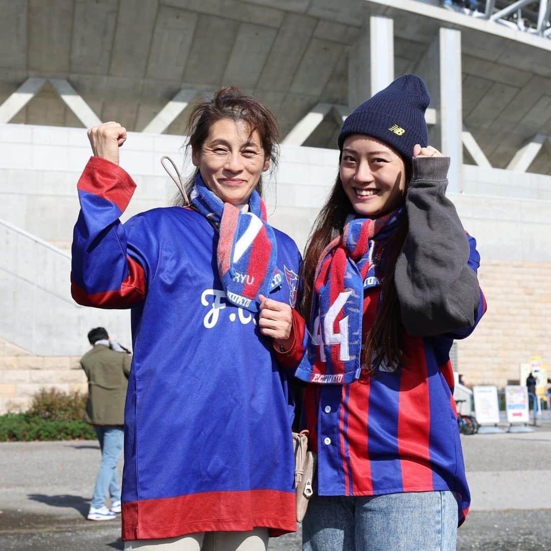 FC東京オフィシャルグッズのインスタグラム：「🔵🔴 𝙈𝘼𝙏𝘾𝙃𝘿𝘼𝙔 #TokyoNiigata   今日もともに🤝🔵🔴  @fctokyoofficial  #FC東京 #fctokyo #tokyo」