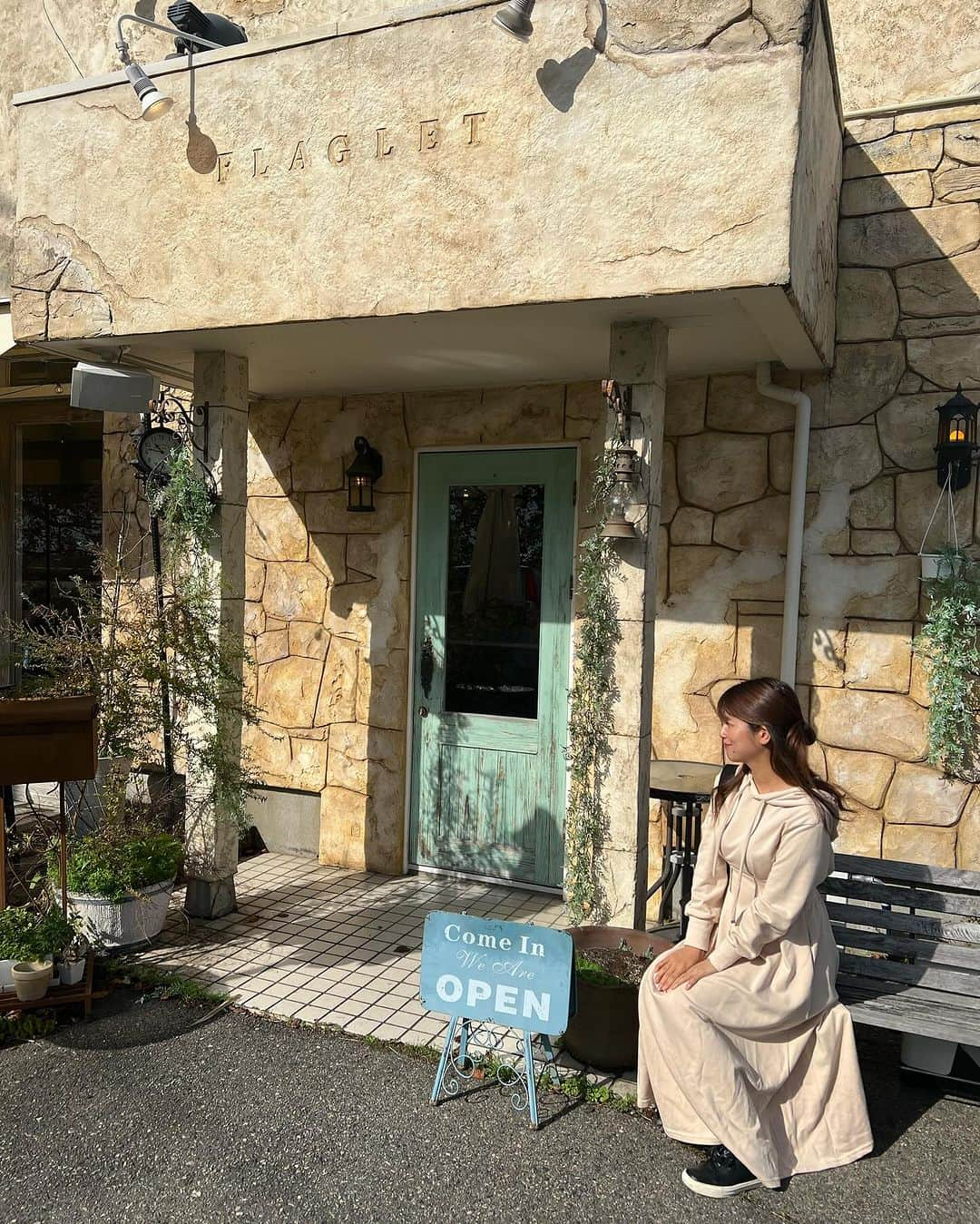 小林礼奈さんのインスタグラム写真 - (小林礼奈Instagram)「新潟市にあるフラグレットさんでランチ🫶🫶 川沿いにあってめちゃくちゃオシャレなお店でした♡ ハンバーグがとろけた😆✌️  PR @flaglet_cafe #新潟ランチ #新潟カフェ #ハンバーグ #フラグレット #オムライス #新潟オムライス #flaglet #新潟ハンバーグ」11月11日 12時31分 - kobayashi_ayana0218