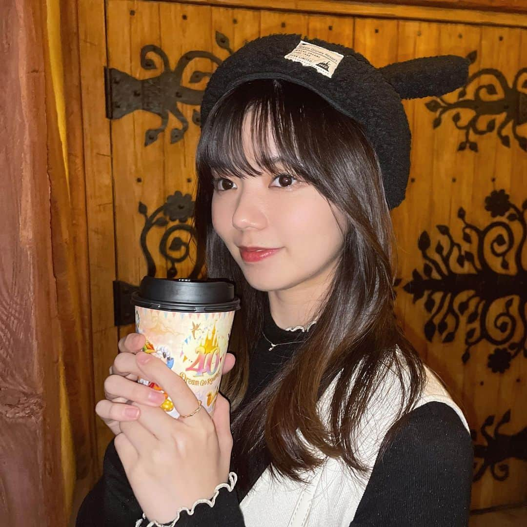 木下綾菜さんのインスタグラム写真 - (木下綾菜Instagram)「Disney Land🐭♡ 彩乃ちゃんと。 . 楽しかった〜 もうまた行きたい〜 出会って3ヶ月とは思えません。 これからもどうぞよろしくね🤞🏻 . こちらからは 可愛いアヤノハマウラを お届けします。 . #disney #disneyland #ディズニーランド」11月11日 12時40分 - kinoshita_ayana