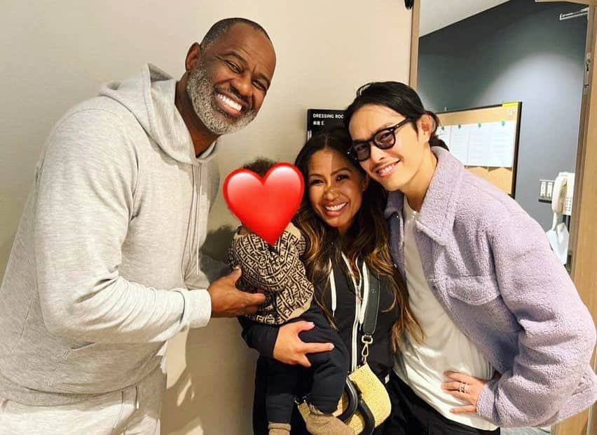 今市隆二さんのインスタグラム写真 - (今市隆二Instagram)「昨日Brian familyがBabyを連れて会いにきてくれました✨✨✨  5年ぶりに会えて嬉しかった🤝時間がない中わざわざ会いに来てくれたことに愛を感じました😭  短い時間だったけどFamilyの時間を過ごせました😌✨✨✨✨赤ちゃん抱っこしたらめちゃ泣かれたけど笑  今度は俺が愛にいくね👍  With much love and gratitudb to the Brian family.  @brianmcknight23  #Leilani #Julia #Jack #Babybrian #タクさん機会を作ってくれて感謝してます」11月11日 12時44分 - jsbryuji_official