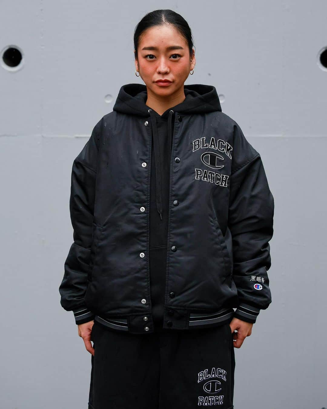 Champion Japanのインスタグラム：「【Champion × BLACK EYE PATCH】  2023/11/11(Sat) RELEASE.   Item: Baseball Jacket Number:C8-Y616 Color:Navy,Black Size:S,M,L,XL Price:¥30,800  Item: Hooded Sweatshirts Number:C8-Y143 Color:Oxford Gray,Black Size:S,M,L,XL Price:¥24,200  Item: Cargo Sweat Pants Number:C8-Y229 Color:Oxford Gray,Black Size:S,M,L,XL Price:¥22,000 ⁡ Staff  Women’s 165cm/M Men’s 180cm/XL  #Champion #ChampionJP #BLACKEYEPATCH #チャンピオン」