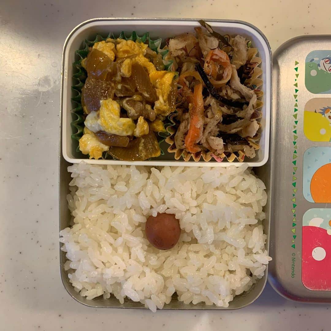 Boseのインスタグラム：「寒暖差に耐えながら、お弁当は続く。 #ゲバたん弁当」