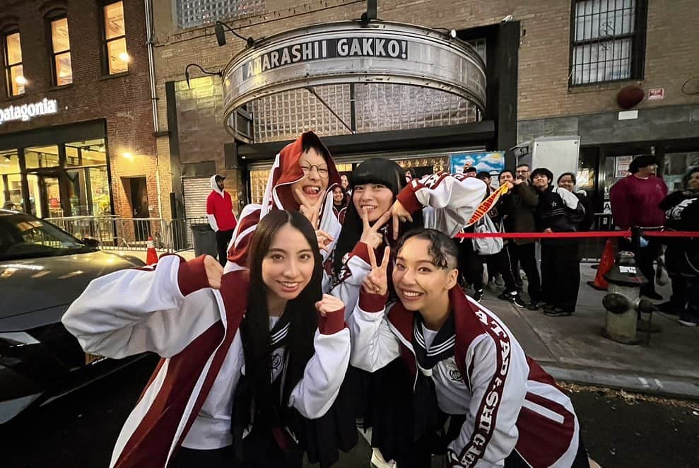 新しい学校のリーダーズのインスタグラム：「#THESEISHUNTOUR2023 🔵 NEW YORK🗽🇺🇸Music Hall of Williamsburg!  THANKYOU!!GOOD VIBES! & ENERGY! #atarashiigakko」