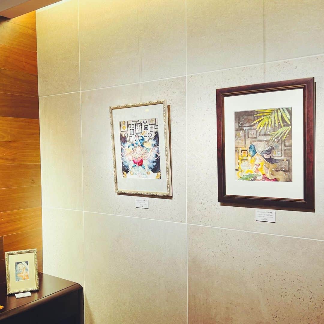 ぱた（Pata）のインスタグラム：「#シュピラーレの角継ぎ  会期4日目です。このあと在廊しに参ります！」