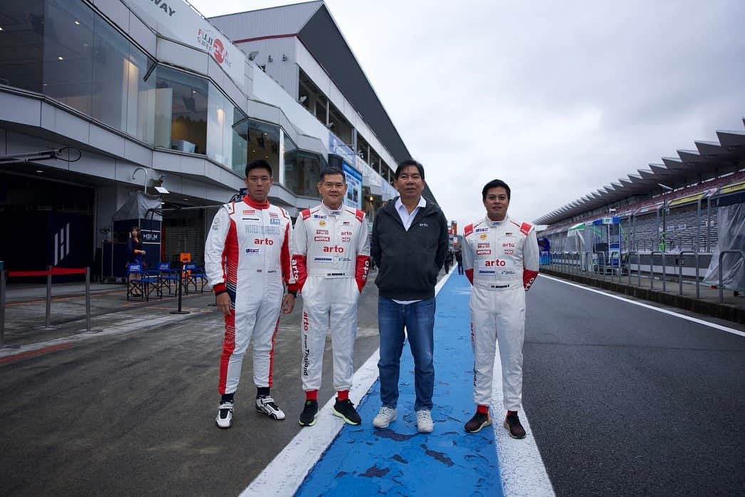 Toyota team thailandのインスタグラム：「arto x Super Taikyu (Final Fuji 4 Hours Race with Fuji Niq Festival) Date: 11-12 November 2023 Stay Tuned 😁✌🏻🇹🇭🇯🇵」