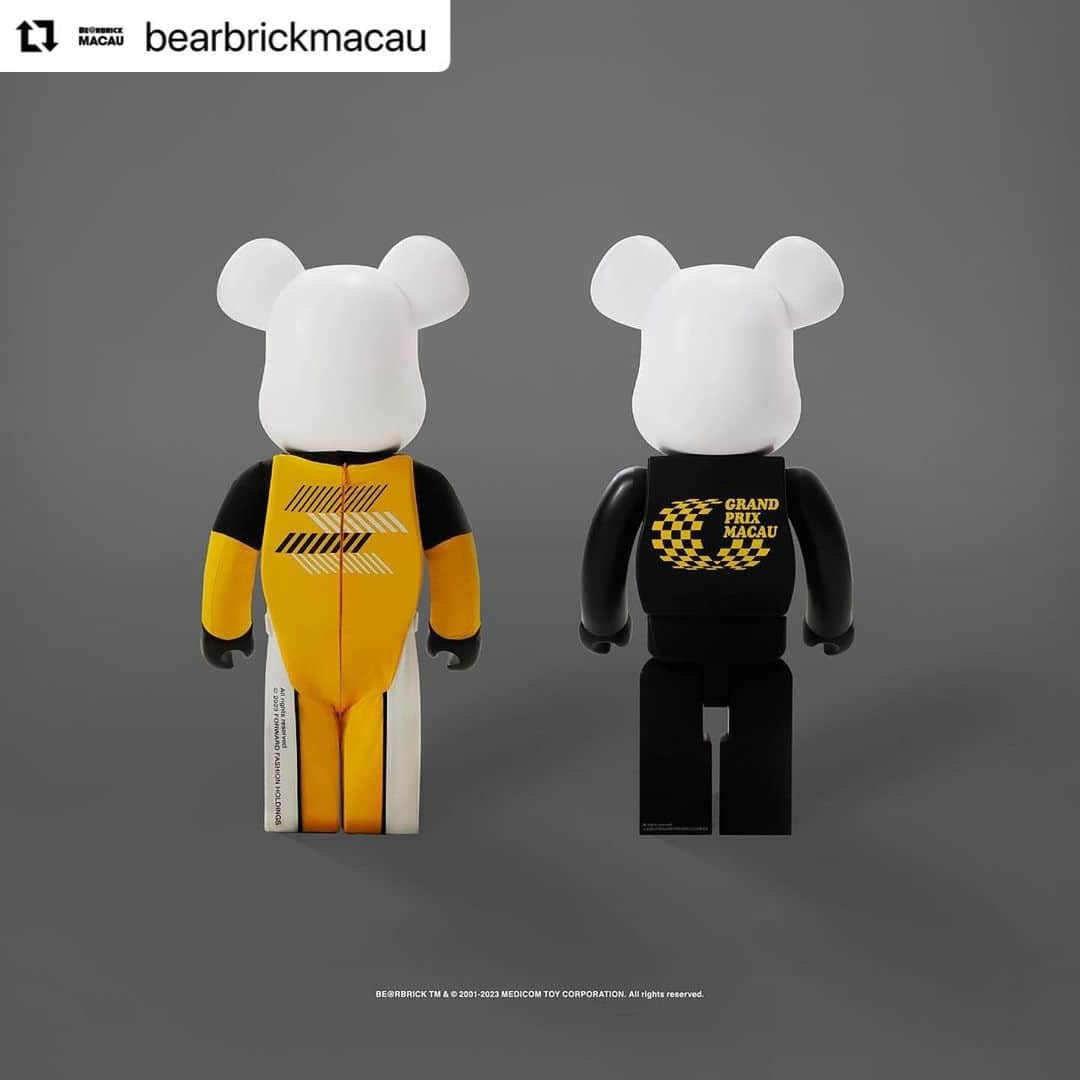 MEDICOM TOYさんのインスタグラム写真 - (MEDICOM TOYInstagram)「#Repost @bearbrickmacau with @use.repost ・・・ 【Macau Grand Prix x BE@RBRICK 11.11 正式發售🏁】 【Macau Grand Prix x BE@RBRICK Official Release on 11.11🐻】  作為第70屆澳門格蘭披治大賽車 🏎，BE@RBRICK MACAU首次推出配附服飾的限定款！穿著型格賽車服的1000% BE@RBRICK帶有4枚可替換特色徽章，包括第70屆澳門格蘭披治大賽車標誌、澳門等字樣；內裡熊身印有別注賽車服設計，讓藏家們可隨心為🐻變身。  在400% & 100%套裝當中，本次亮點之一✨ ── 100%首次推出2款獨立設計；而400%亦同樣穿著型格賽車服及帶有熊身設計。  Introducing the exclusive collaboration of the 70th Macau Grand Prix with BE@RBRICK MACAU - For the first time, the limited edition 1000% figure comes adorned in a stylish racing suit, complete with four interchangeable distinctive badges. These badges include the emblem of the 70th Macau Grand Prix and the word "Macau“. The body showcases yet another racing suit design, allowing collectors to personalize their decorations. 🔥  Among the 400% & 100% figures, a highlight of this collection is the introduction of 2 independently designed 100% figures - which marks BE@RBRICK MACAU's first time. The 400% figure also features the chic racing suit and body design.🏁  🟨第70屆澳門格蘭披治大賽車合作款⬛ 70th Macau Grand Prix Edition 🛒https://shop.forward-fashion.com/ 11.11 上午10時 線上發售🔗 Online order opens on 11.11 at 10:00 am (GMT +8)  @medicom_toy @izumibon @grandprixmacau   #BEARBRICK #BEARBRICKMACAU #MacauGrandPrix #70MacauGP #LimitedEdition #第70屆澳門格蘭披治大賽車 #澳門格蘭披治大賽車」11月11日 14時54分 - medicom_toy