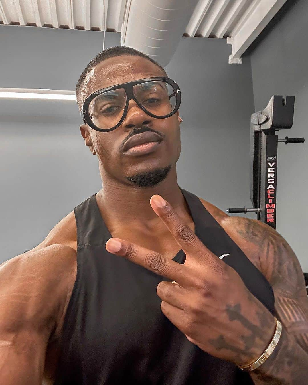 Simeon Pandaさんのインスタグラム写真 - (Simeon PandaInstagram)「Bit of this bit of that, all adds up, make it count 💪🏾」11月11日 15時10分 - simeonpanda