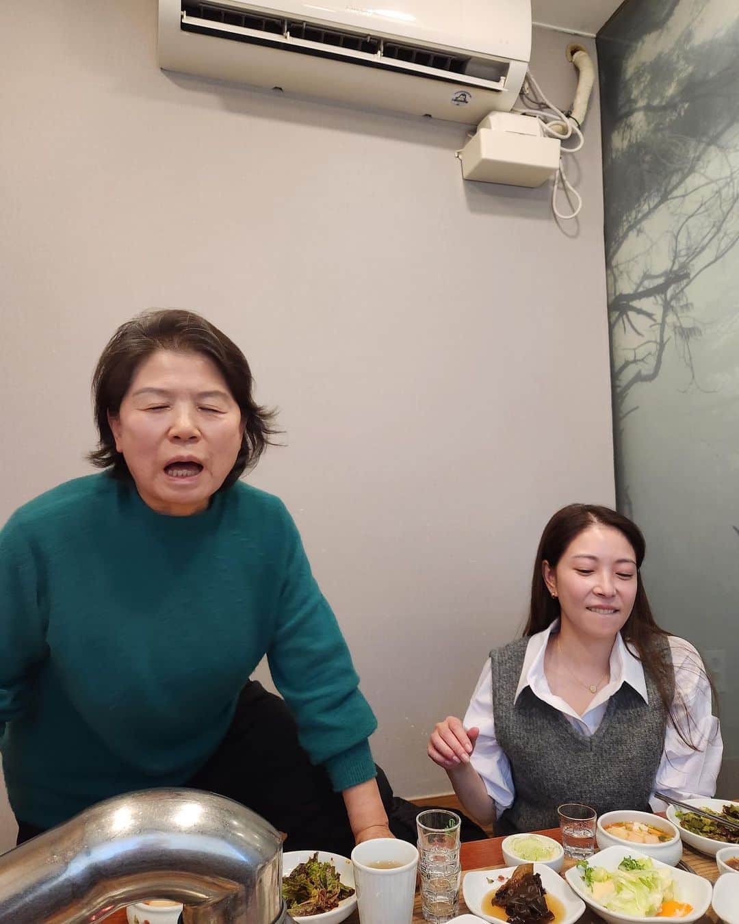 BoAのインスタグラム：「가족을 만나면 생기는 일..」