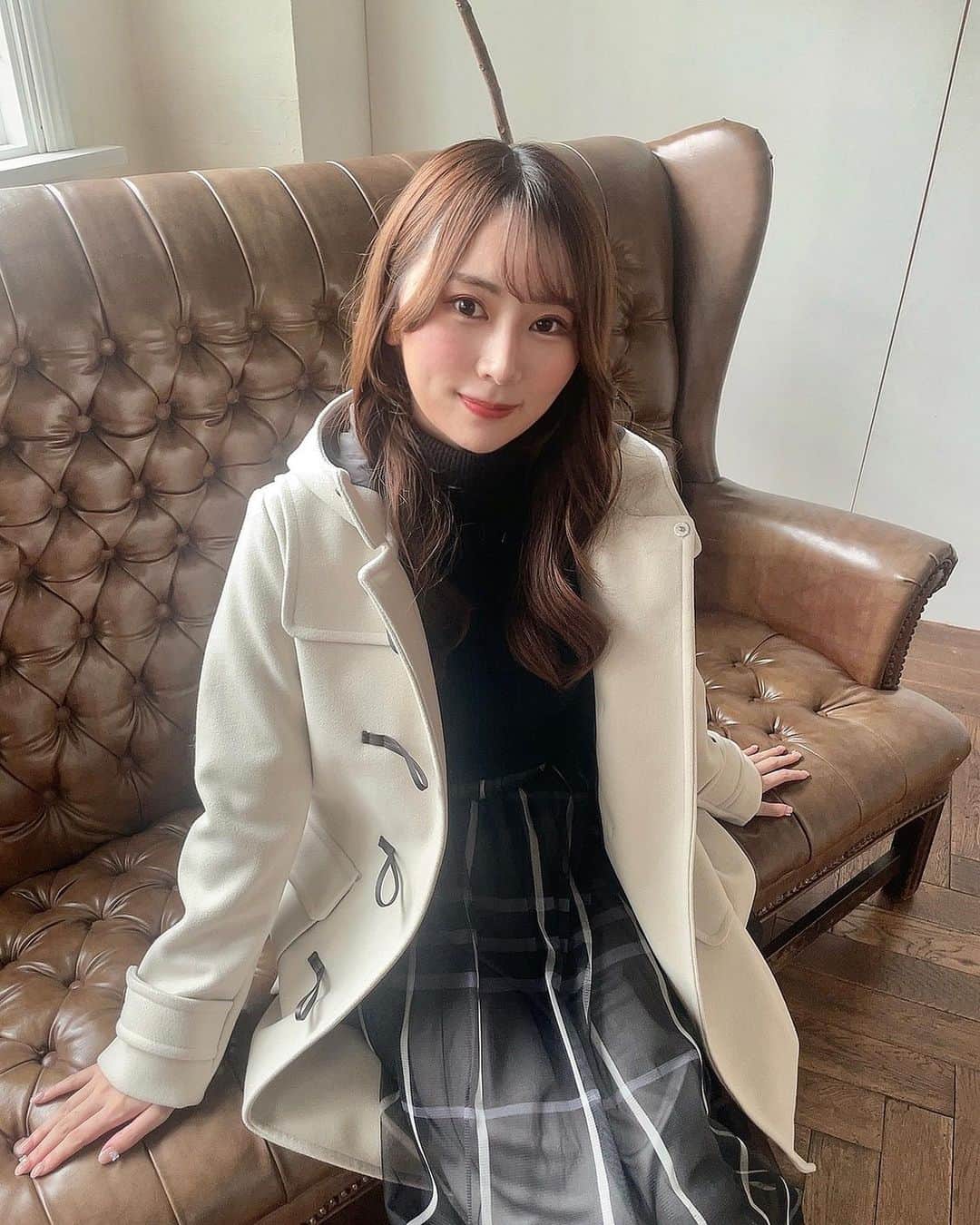 長沢菜々香のインスタグラム：「. アベイルさんの冬服撮影をしてきたよ⛄️❄️ 店頭に流れるBGMも撮っていただきました！ 公開まで楽しみにしててね〜 #PR #アベイル#冬服」