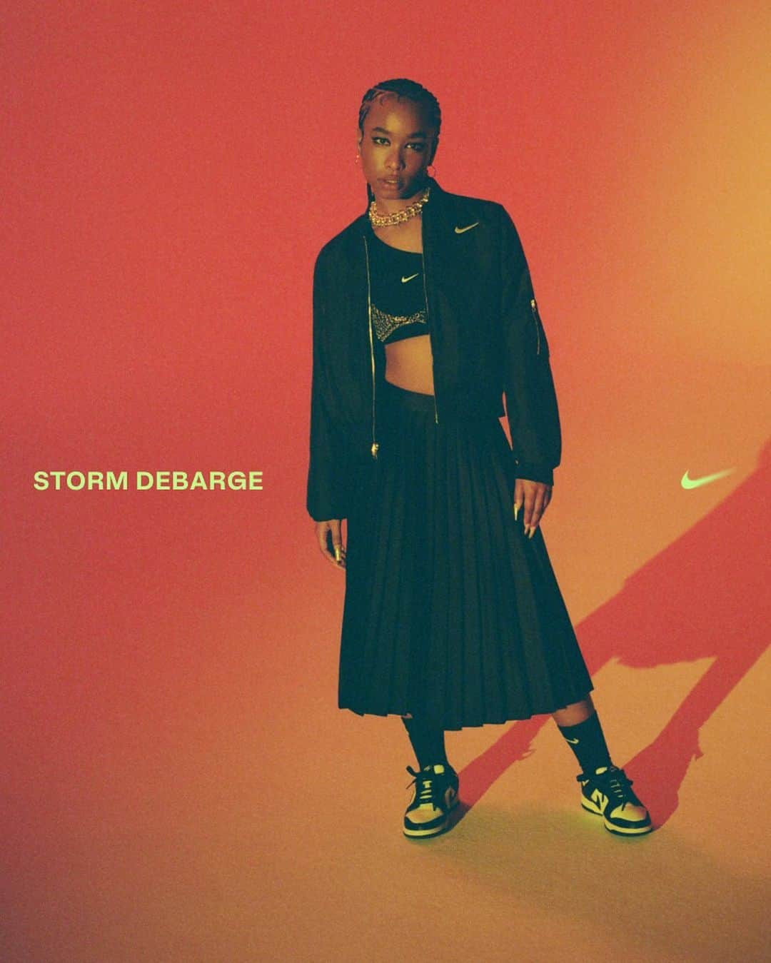 Nike Womenさんのインスタグラム写真 - (Nike WomenInstagram)「Dancer, Creator & Host Storm DeBarge (@stormdebarge) keeps it real anytime, in any place.  "I'm always me 100% through and through," she says. "Behind the camera, in front of the camera, it's always important to be you."  Browse our IG shop to fall in love with Storm’s top selects 🖤」11月12日 2時00分 - nikewomen