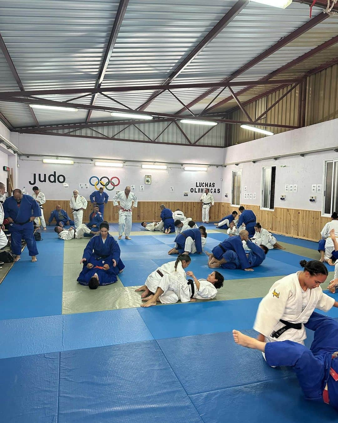 大野将平さんのインスタグラム写真 - (大野将平Instagram)「Lila judo seminar. Gran Canaria,Spain.🇪🇸 2-6 November. #judo#lilajudo#grancanaria」11月12日 2時17分 - ono0203