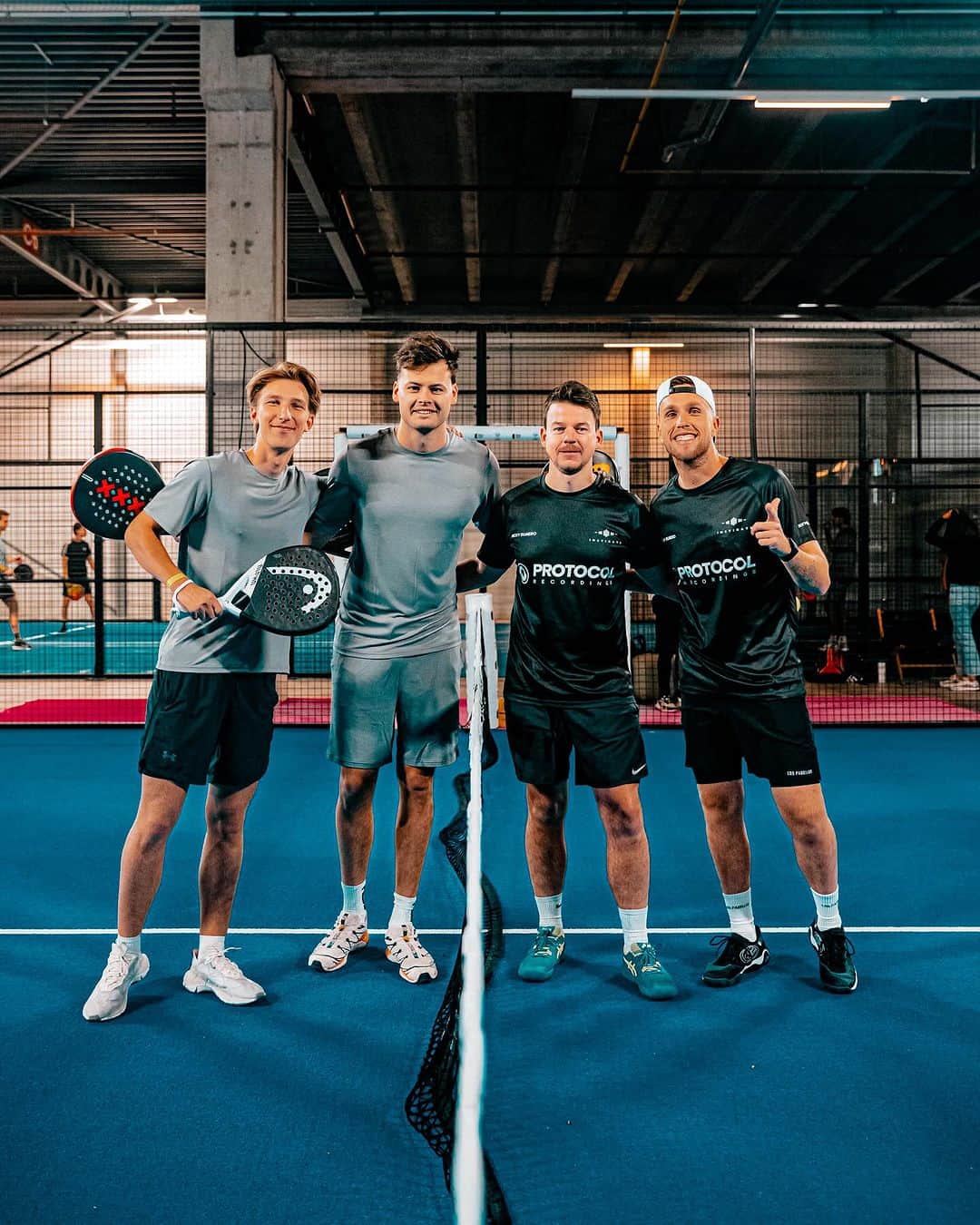 ニッキー・ロメロのインスタグラム：「Tag someone we should play against 🎾」
