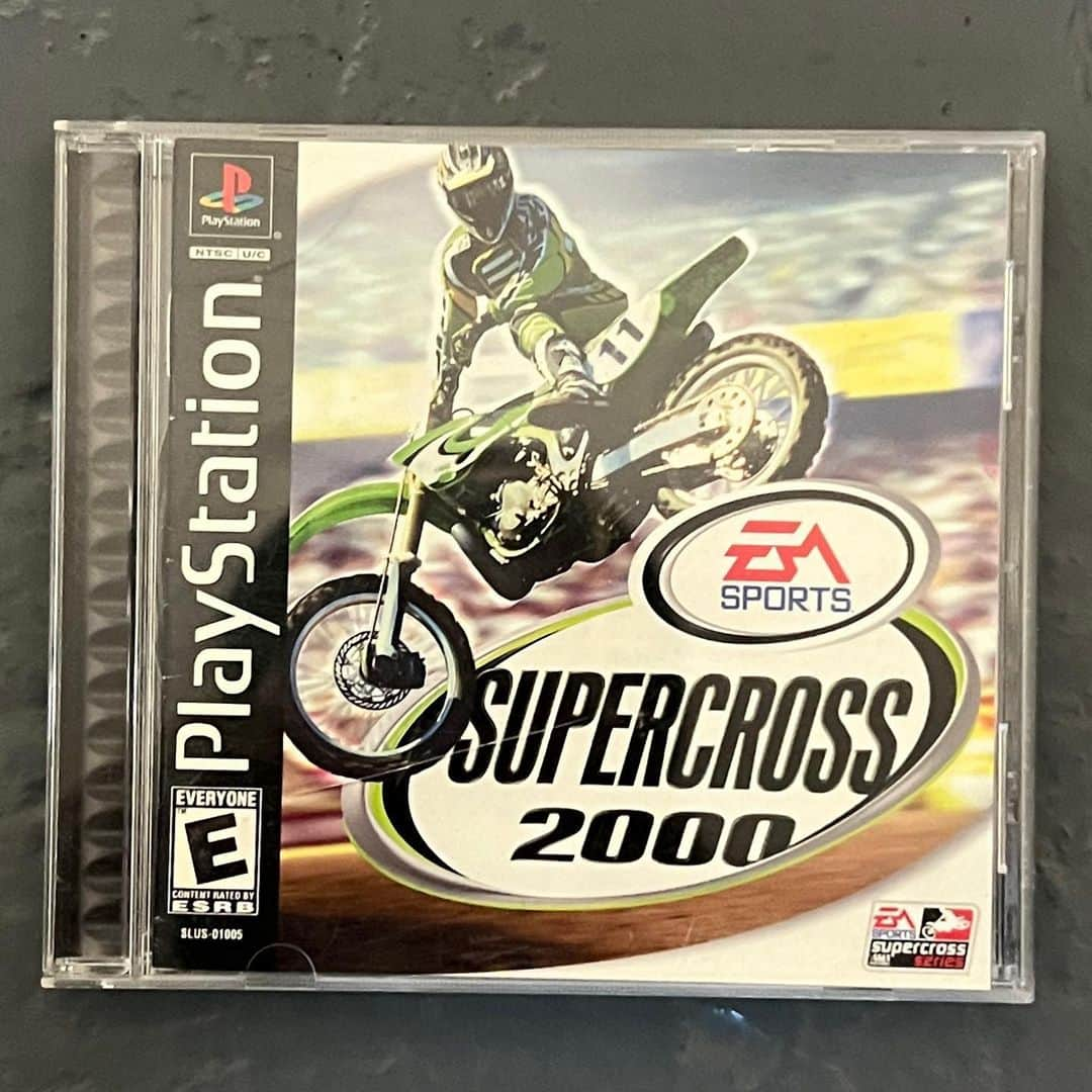 Racer X Onlineさんのインスタグラム写真 - (Racer X OnlineInstagram)「For all you late 90s gamers 👀 Some PlayStation 1️⃣ games from the turn of the millennium. Which was your favorite to play⁉️ #RetroGamer #RXgaming」11月12日 2時27分 - racerxonline