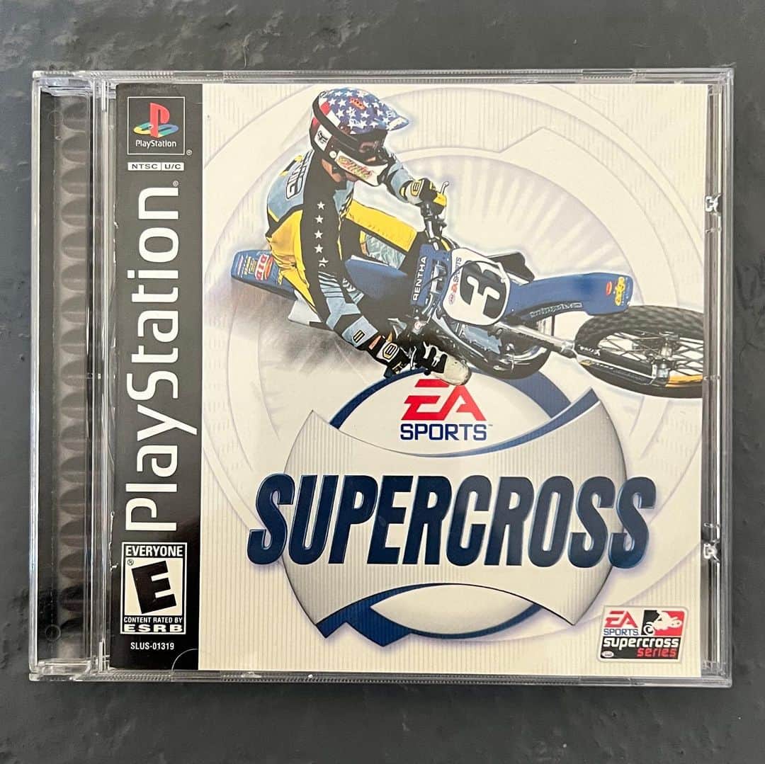 Racer X Onlineさんのインスタグラム写真 - (Racer X OnlineInstagram)「For all you late 90s gamers 👀 Some PlayStation 1️⃣ games from the turn of the millennium. Which was your favorite to play⁉️ #RetroGamer #RXgaming」11月12日 2時27分 - racerxonline