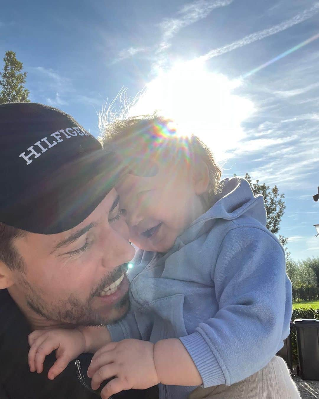 ロミー・ストリドさんのインスタグラム写真 - (ロミー・ストリドInstagram)「Happy birthday to our little ray of sunshine June! Can't believe you are 1 already 🥹🥹」11月12日 2時46分 - romeestrijd