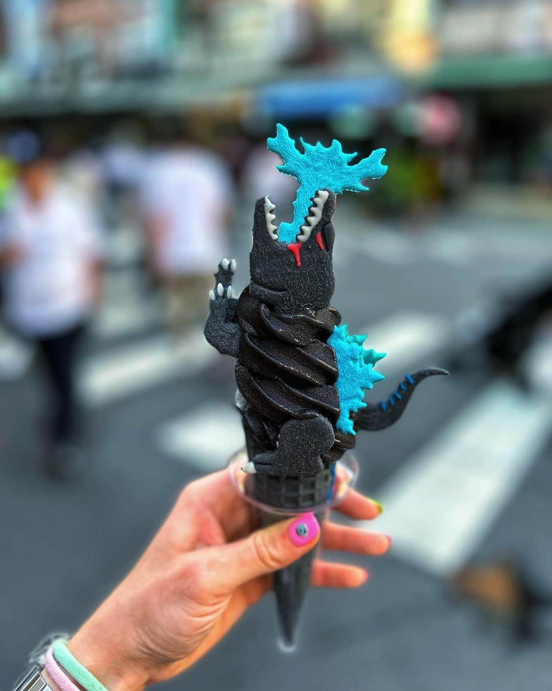 アガタ・フォルカシェブイチさんのインスタグラム写真 - (アガタ・フォルカシェブイチInstagram)「Wakacje, wakacje i po wakacjach. Kilka fotek z Tajwanu 🇹🇼 i Japonii 🇯🇵 i krótkie podsumowanie.  Oba te kraje są cudowne i należą do moich ulubionych. Polecam wszystkim wybrać się w tamte strony, ponieważ wszystko co tam spotkacie jest TOTALNIE inne od Europy czy USA. To po prostu trzeba zobaczyć, przeżyć, posmakować. Wspomnienia i przeżycia są bezcenną pamiątką i wartościową lekcją jak wygląda świat w innych miejscach na ziemi. A teraz czas na powrót do rzeczywistości 👩🏼‍⚕️🏋️🏼‍♀️🩺  #podroznik #azja #tajwan #japonia #podroze #holidays #vacation #trip #asia #taiwan #japan #travel #traveler #travelasia #台灣 #台北 #日本 #osaka #taipei #kaohsiung #foodtravel」11月12日 2時51分 - agataforkasiewicz