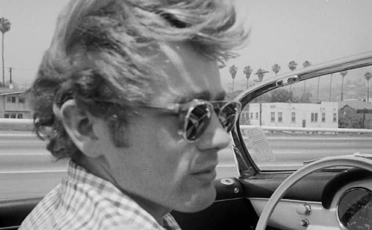 オリバーピープルズのインスタグラム：「#JamesDean drives down Ventura Blvd in his Porsche 356 Super Speedster, 1955. #OPInspiration⁠ Photo: Sanford Roth」