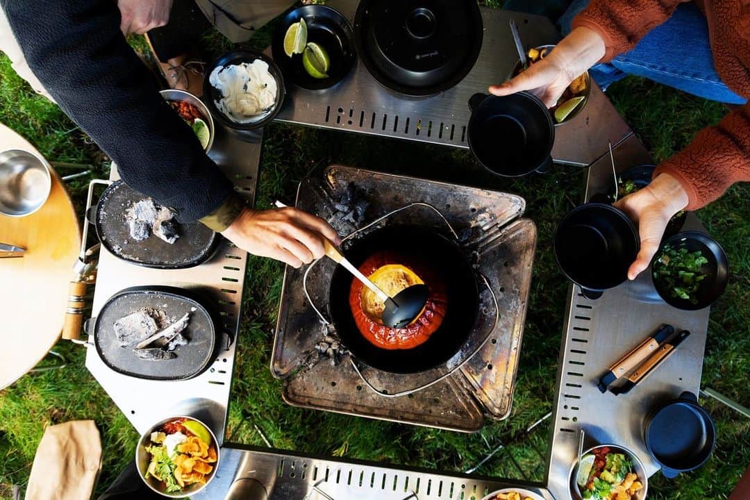 Snow Peak USAのインスタグラム：「It's still pumpkin season in our book. Head to the blog to find seven recipes inspired by autumn's bounty.」