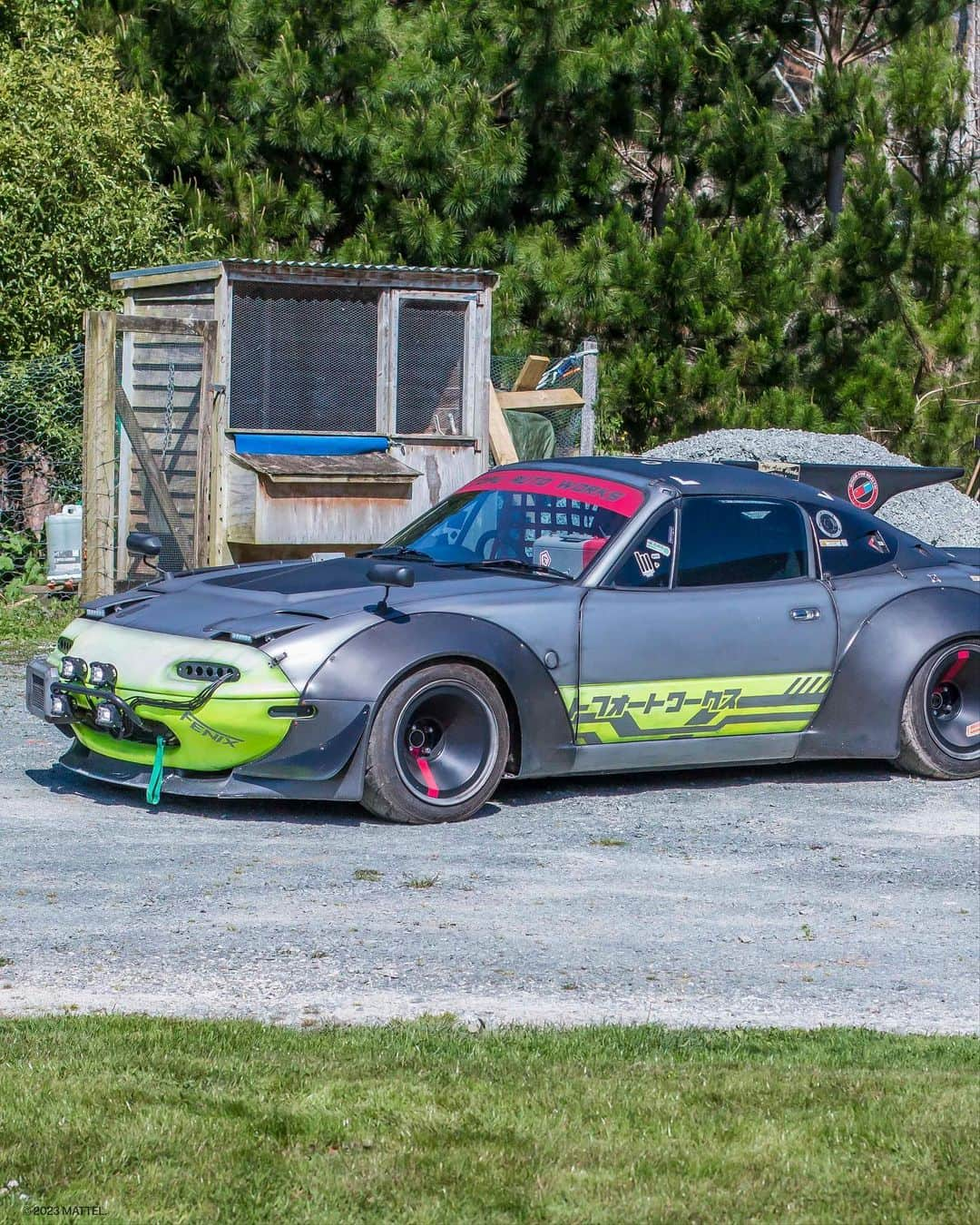 Hot Wheelsさんのインスタグラム写真 - (Hot WheelsInstagram)「Meet the 2023 #HotWheelsLegends Tour Global Finale Winner: Chris Watson, with his 1990 Mazda MX-5 roadster (aka The CHIMERA).   Hailing all the way from New Zealand, the CHIMERA will now be immortalized as a Hot Wheels Legend at 1:64 scale and sold around the world.   After battling it out for the top spot, our judges agreed it checked all the boxes:   ✅ Creativity ✅ Authenticity ✅ Garage Spirit   Are you looking forward to adding this Legend to your Hot Wheels collection? Let us know!」11月12日 3時00分 - hotwheelsofficial