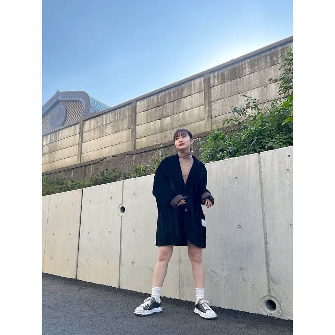 莉子さんのインスタグラム写真 - (莉子Instagram)「最近のお衣装です🚶　 いつもありがとうございます🪐 @misaki28t 🦕」11月11日 18時28分 - riko_riko1204