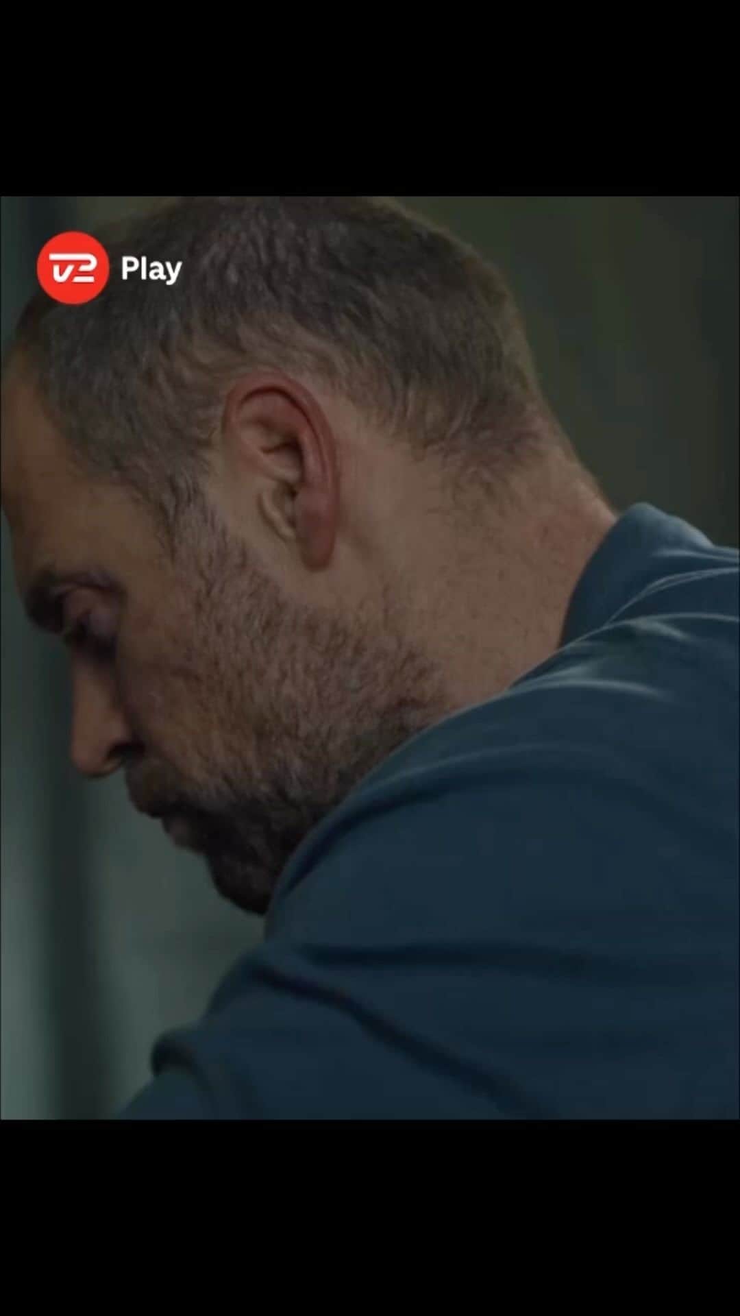 ビアギッテ・ヨート・スレンセンのインスタグラム：「I torsdags modtog Jacob Lohmann yderst velfortjent dette års Ove Sprogøe-pris. I morgen får han besøg af Kajsa Corfitzen 🦬 @tv2danmark @sfstudios_danmark」