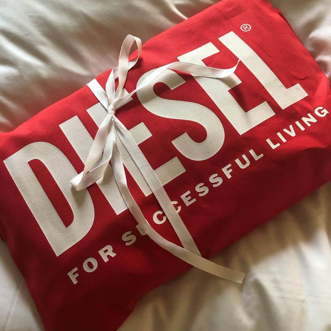 新田桃子さんのインスタグラム写真 - (新田桃子Instagram)「call me Diesel bby 👶🏻❤️‍🔥」11月11日 19時20分 - momottiiii