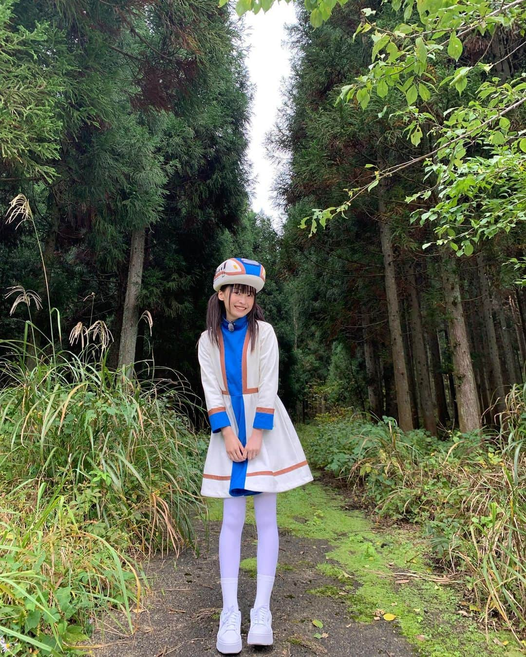 坂川陽香のインスタグラム：「にじパレ 「かがやきちゃんの旅」in池田町🌿🫧  自然豊かでとっても素敵な場所でした🌳 写真を撮っていただいたり、美味しいご飯を食べたり、おしゃれな雑貨をGETしたり。。幸せロケだったなぁ…💭  また行きたい！！☺️✨  #坂川陽香 #06 #かがやき #かがやきフォト #AKB48 #ロケ」