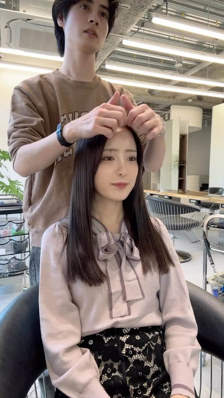 金内柊真のインスタグラム：「カット+カラー+髪質改善で綺麗に🙆‍♀️✨  #ヘアカット #髪質改善トリートメント #ロングヘア」