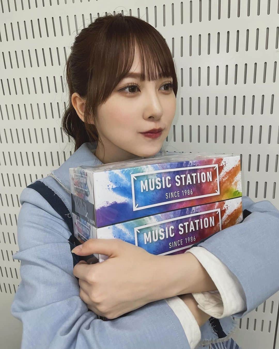 加藤史帆さんのインスタグラム写真 - (加藤史帆Instagram)「MUSIC STATIONに出演させていただきました！  スタジオにおひさまも来てくださり、ライブ感のある「君は0から1になれ」のパフォーマンスになったんじゃないかなと思います！ ありがとうございました🌞  発売中の2ndアルバム「脈打つ感情」よろしくお願いします！  #shihogram」11月11日 19時46分 - katoshi.official