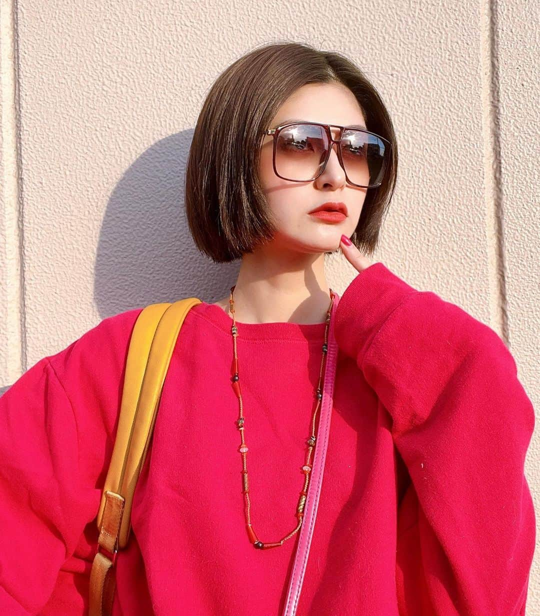 石井美絵子さんのインスタグラム写真 - (石井美絵子Instagram)「NEWサングラス🕶️  top #古着  denim #versace #vintage  sunglasses #christiandior #vintage  bag #古着  ーーー #古着女子 #古着ファッション #古着コーデ #古着好き #カラーコーデ #カラフルコーデ #カラー好き #カラフル好き #派手服 #派手コーデ #派手ファッション #vintagefashion #ミカコのフク」11月11日 22時00分 - mikako.ishii