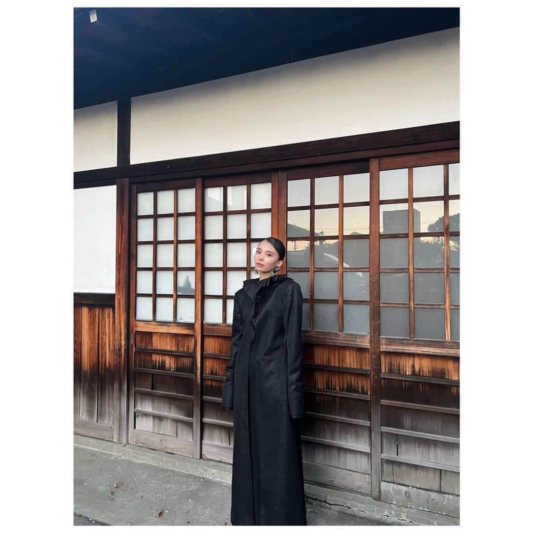 のインスタグラム：「． BISHU COLLECTION ありがとうございました⛩ ． OPENING COLLECTION SHOKOBO COLLECTION 2ステージ歩かせて頂きました。 ． 神聖な場所で 歩けたことを光栄に思います…♡ ． ．」