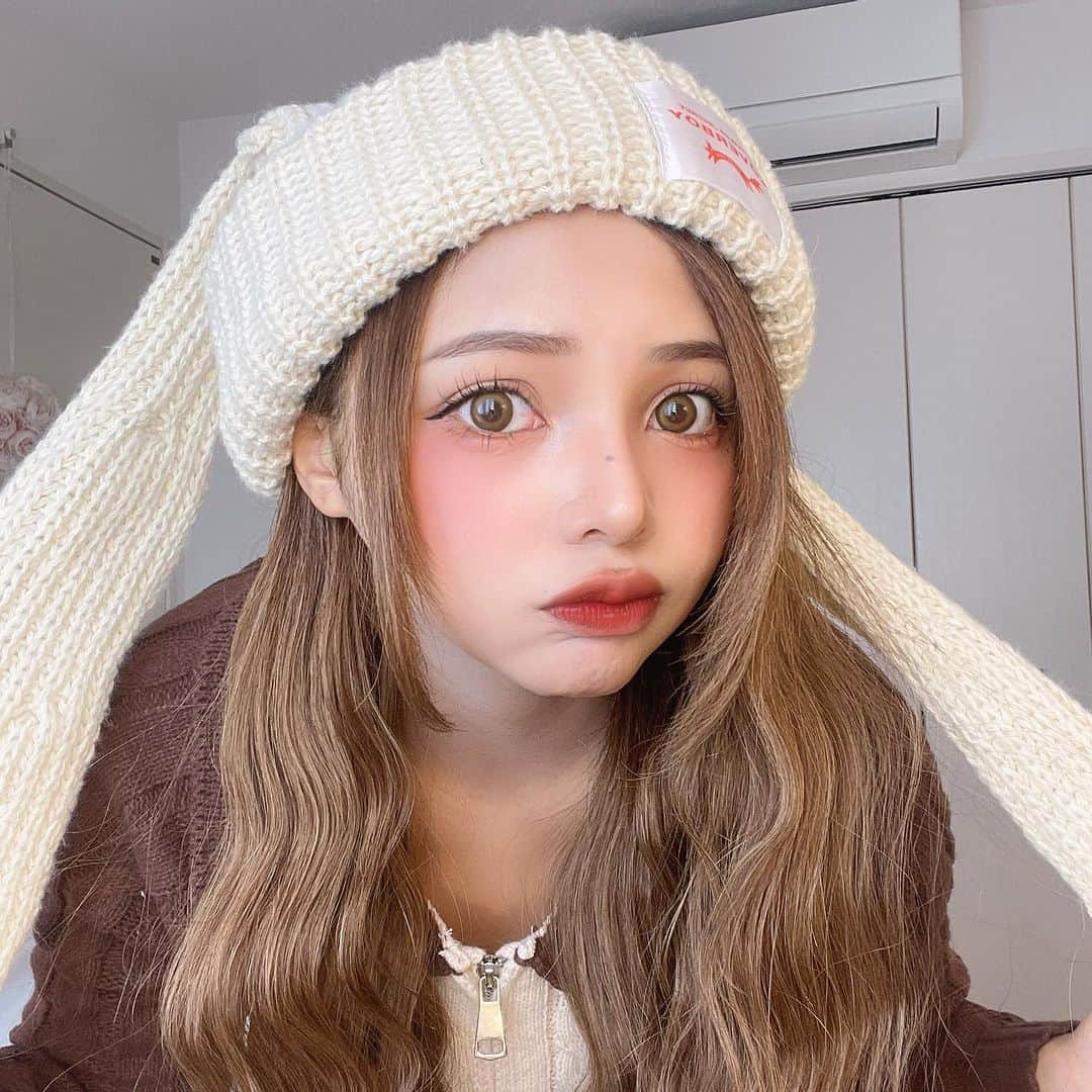 MOMOHAHAのインスタグラム：「SHEINで購入したコーデが大正解すぎたから見てほしい🙄❤️   提供:SHEIN  試すたび、好きが見つかる。届くたび、好きが増えてく。  帽子▷21144525 トップス▷20787807 ボトムス▷22486695  SHEIN 11.11セールが始まるよ❕いつも以上に安くなってるからGETしてみてね😳  クーポンコードは【momohaha】だよ🤫  @shein_japan  #sheingoodfinds  #shein1111sale  #SHEINforAll #ad」