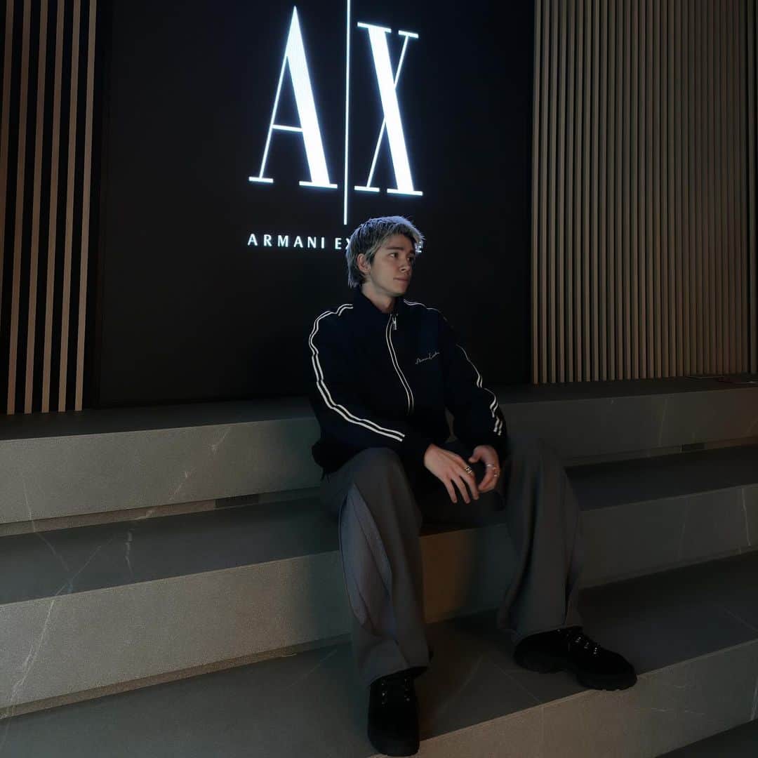 Roseのインスタグラム：「#アルマーニエクスチェンジ #armaniexchange #PR」