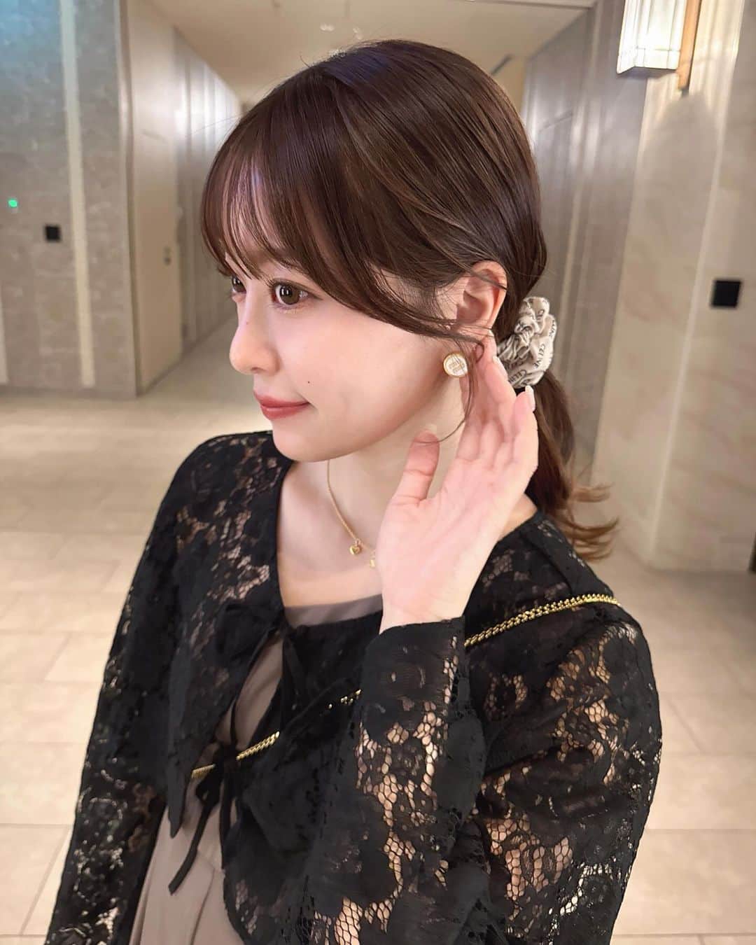 吉次玲奈さんのインスタグラム写真 - (吉次玲奈Instagram)「この前可愛いオケージョンワンピを着て ご飯に行ってきました🥂✨ @priveve_priveve  ⁡ 彼にも褒めてもらえて嬉しかったよ〜😌 ⁡ まつ毛パーマと眉毛ワックスは @une_fleur_yurika さんにお願いしました🫶🏻 いつもありがとうございます♡ ⁡ #priveve #プリヴェヴェ #オケージョンドレス #オケージョン #オケージョンコーデ #オケージョンワンピース #ワンピースコーデ #骨格ウェーブ #156cmコーデ #20代コーデ #お呼ばれコーデ #お呼ばれドレス #まつ毛パーマ #まつ毛パーマデザイン #まつ毛 #眉毛サロン #眉毛デザイン #眉毛 #渋谷サロン #イエベ春 #結婚式コーデ #秋コーデ #冬コーデ #秋冬コーデ #ボレロ #お呼ばれヘア #お呼ばれドレス #お呼ばれヘアアレンジ #パリジェンヌ #パリジェンヌラッシュリフト」11月11日 20時44分 - rena_yoshitsugu