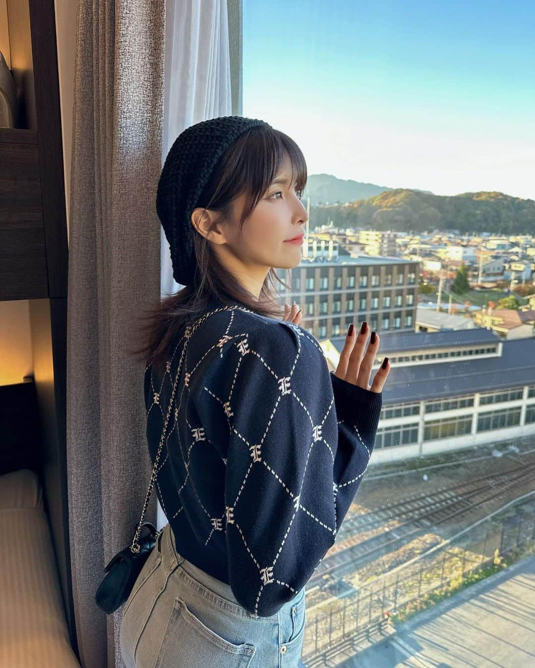 ききまるさんのインスタグラム写真 - (ききまるInstagram)「#飛騨高山　♡ .  @favhotel  . . .  . -—————————  ききまる♡自己紹介  💠インスタ歴10年現在フォロワー45万人 💠猫と犬と東京のど真ん中で暮らす26歳 💠事務所無所属(フリーランス) 💠TikTok & Twitter & Therdsも ㊙️ファンサイト開設しました❤️‍🔥 ハイライトの『裏垢』からチェックしてね . フォロー、保存、コメント嬉しいです✨       (((( 　@kikigram_97 ))))   ——————————  . #PR . #飛騨高山　#飛騨高山旅行 #飛騨高山サウナ　#飛騨高山ホテル　#岐阜 #岐阜観光 #岐阜県インスタ部 #岐阜ホテル　#岐阜旅行　#飛騨高山旅行　#プチ旅行　#女子旅　#女子旅行　#国内旅行　#gifu  #favhotel #favlux #favhoteltakayama #favluxhidatakayama #favhotelhidatakayaeast #sauna #hotel」11月11日 20時53分 - kikigram_97