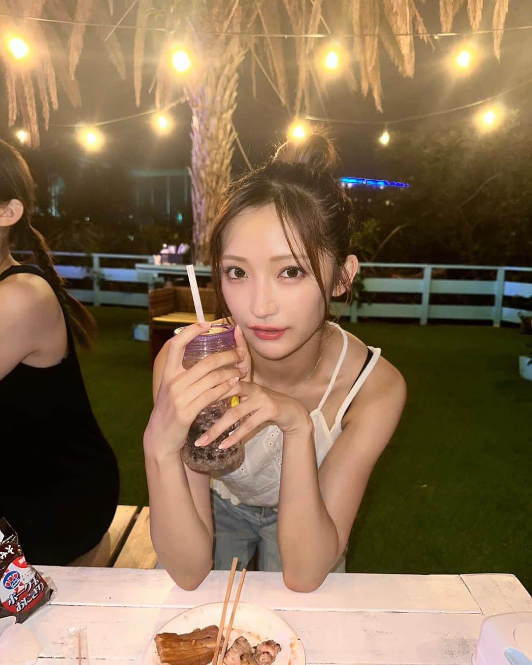 小川桜花さんのインスタグラム写真 - (小川桜花Instagram)「夏の思い出🎐.*  BBQとか何年ぶりだろ…🫣🩷   #小川桜花  #girls2  #沖縄  #bbq」11月11日 21時16分 - girls2_yoka_official