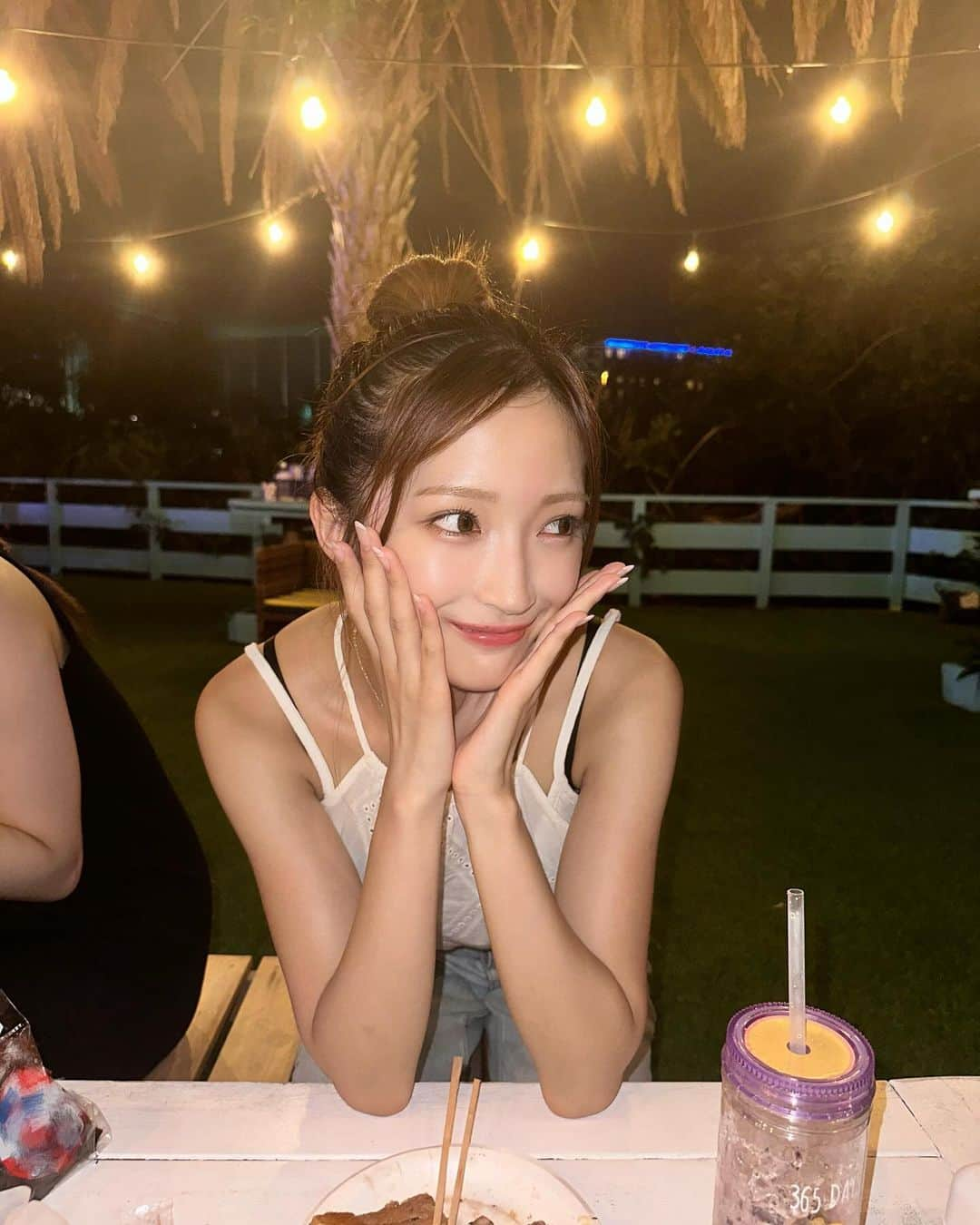 小川桜花さんのインスタグラム写真 - (小川桜花Instagram)「夏の思い出🎐.*  BBQとか何年ぶりだろ…🫣🩷   #小川桜花  #girls2  #沖縄  #bbq」11月11日 21時16分 - girls2_yoka_official