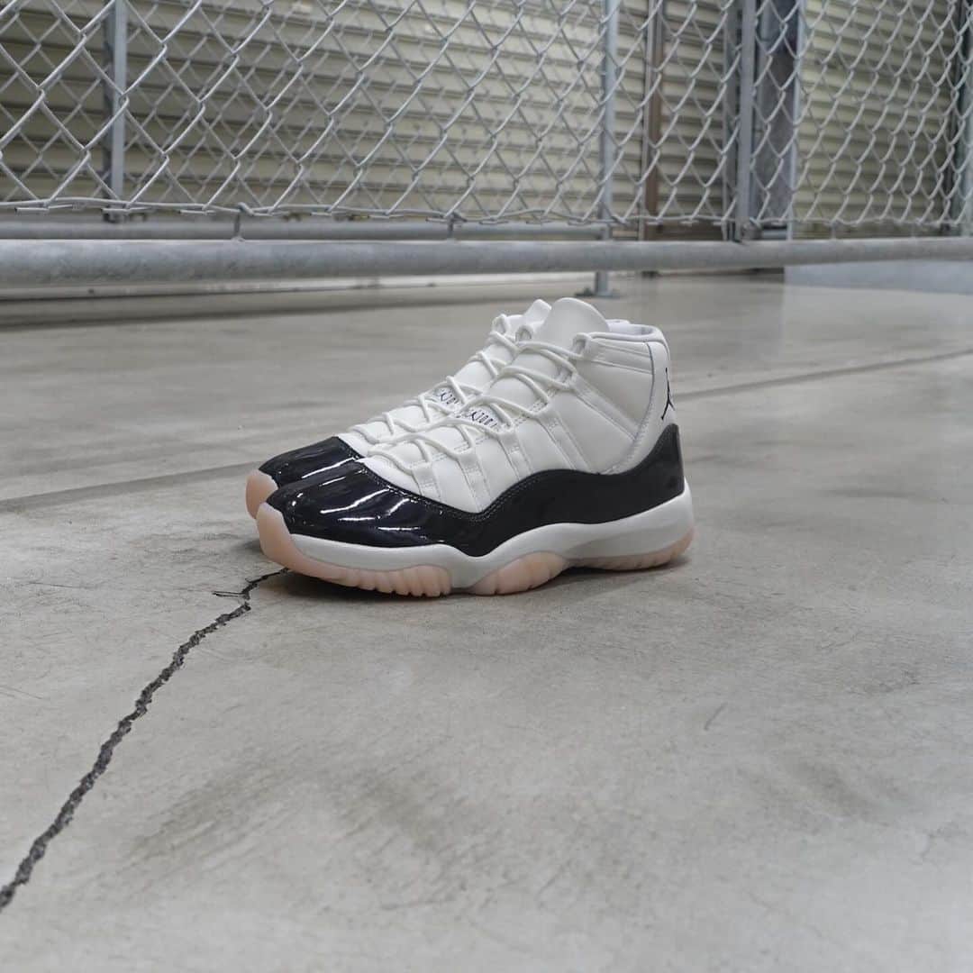 ミタスニーカーズのインスタグラム：「JORDAN BRAND (WMNS) AIR JORDAN 11 RETRO "NEAPOLITAN" "MICHAEL JORDAN"」