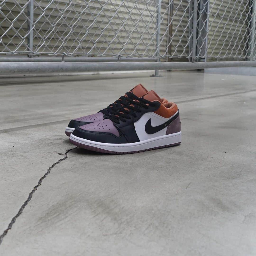 ミタスニーカーズのインスタグラム：「JORDAN BRAND AIR JORDAN 1 LOW SE "MICHAEL JORDAN"」