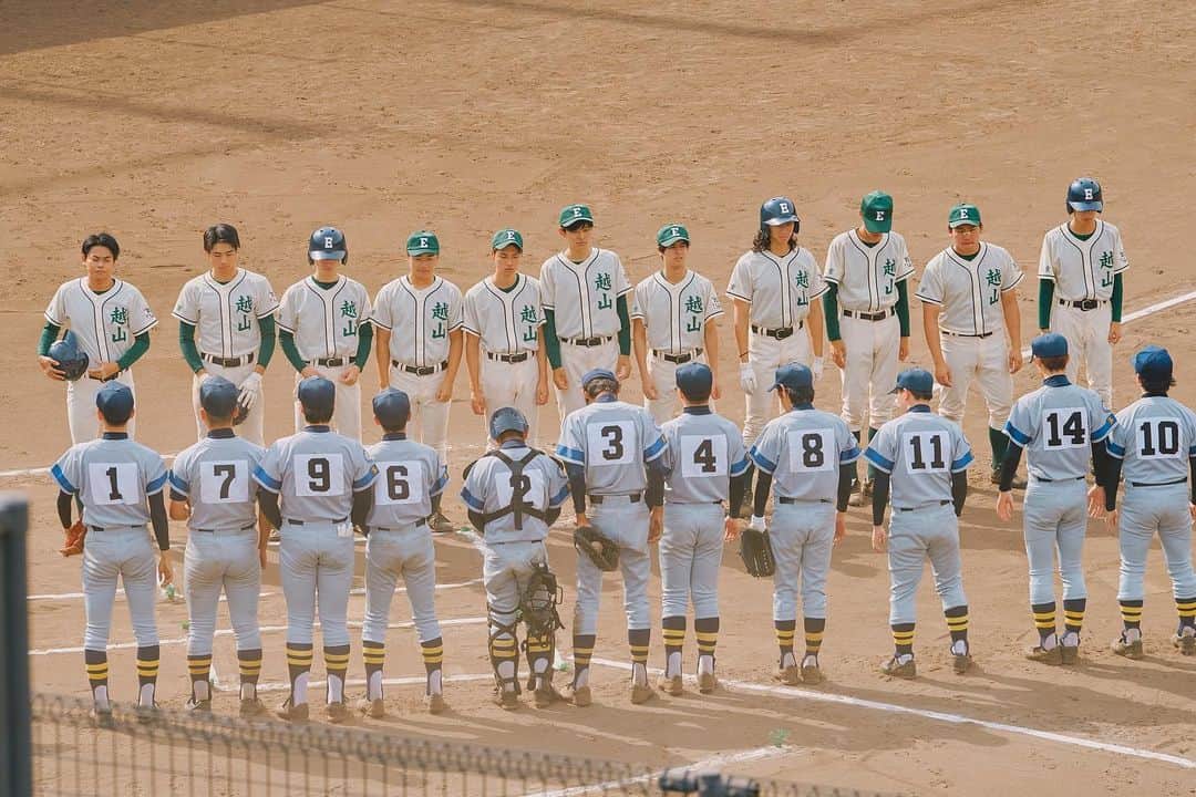 下剋上球児のインスタグラム：「⚾️🍃  【お知らせ📢】  今週は#下剋上球児 再放送が…あります！！✨✨ 明日11月12日13:30〜　第4話再放送✨✨  しかも！！ 今回は冒頭に1〜3話のスペシャルダイジェスト付です✨  まだみていない方はもちろん、 すでにご視聴いただいた皆さまも！！！ 第5話放送前に第4話を復習しましょう😆  ぜひチェックお願いします✅✨  #tbs #日曜劇場 #下剋上球児 #第4話再放送 #高校野球 #第5話明日よる9時放送✨」