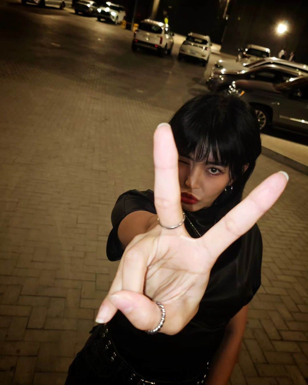 エナ さんのインスタグラム写真 - (エナ Instagram)「아부다비 불태웠당🔥🔥 셀카대방출~ #까망갱 #아부다비」11月12日 3時15分 - eunkyung.shin