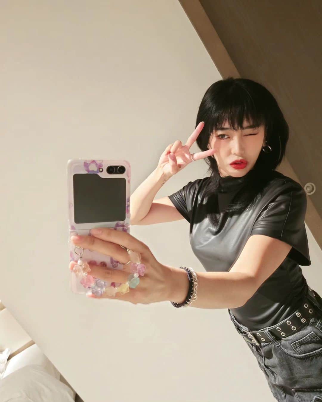 エナ さんのインスタグラム写真 - (エナ Instagram)「아부다비 불태웠당🔥🔥 셀카대방출~ #까망갱 #아부다비」11月12日 3時15分 - eunkyung.shin