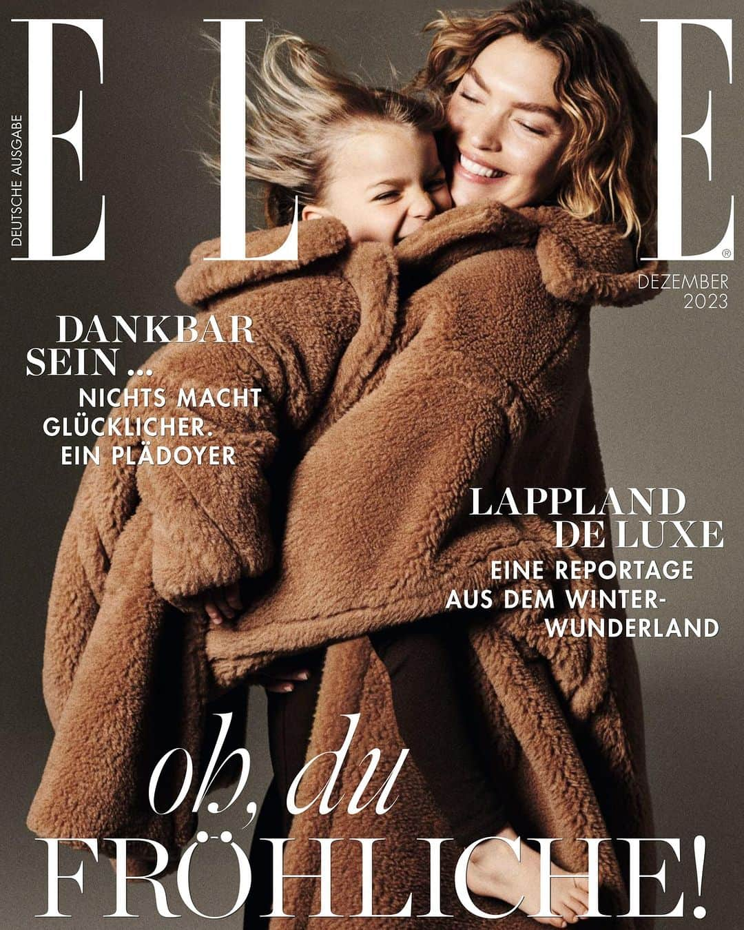 ELLE Germanyさんのインスタグラム写真 - (ELLE GermanyInstagram)「Die neue Elle ist da! Dieses Mal mit tollem Weihnachtsspecial als stilvolle Vorbereitung auf die Festtage. Außerdem nehmen wir Sie mit nach Lappland und verraten Ihnen, wie Dankbarkeit beim Glücklichsein helfen kann. 🤍 Jetzt am Kiosk und als ePaper!   #ellegermany #neueausgabe #outnow #newissue」11月11日 21時57分 - ellegermany