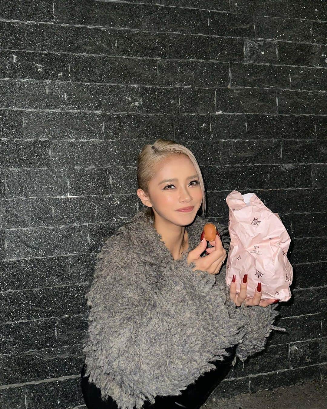 のインスタグラム：「大好きなベビーカステラゲットでき大満足です🧡」