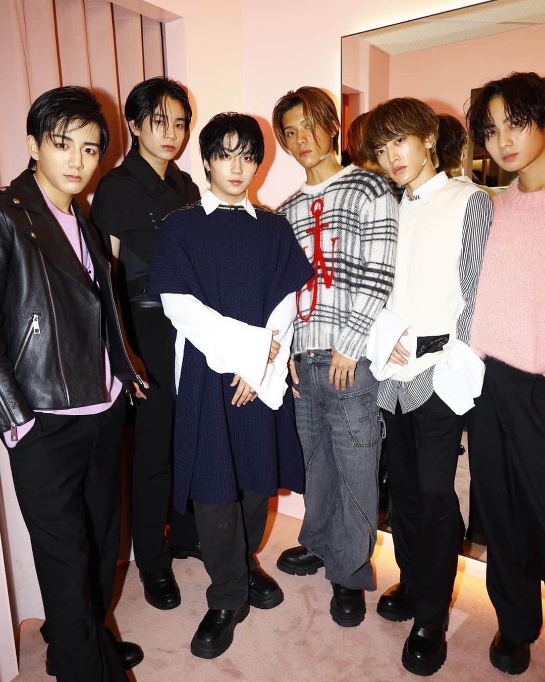 のインスタグラム：「JW ANDERSON  こんにちは JWA🥷🎌✨️  @jw_anderson #jwanderson」