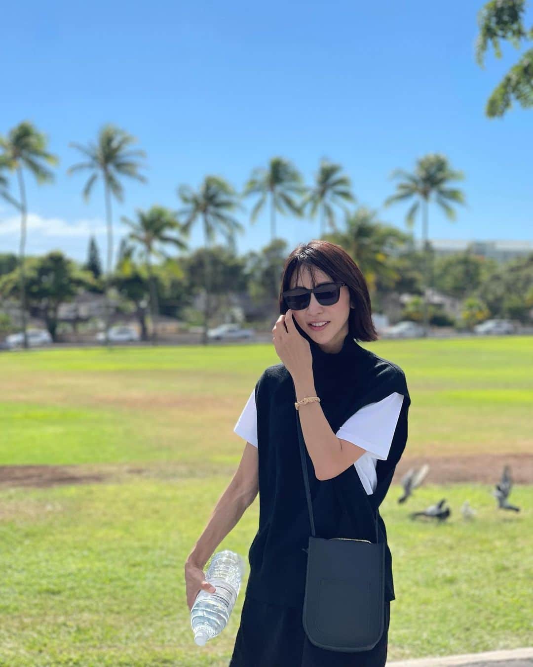 木本泉のインスタグラム：「- 🌴Waialae Neighborhood Park🌴  ほとんど貸切状態☀️  シーライフパークに行く予定だったけどやめてお友達🏠近くの公園でノンビリ😌」